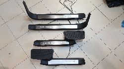 Накладки на пороги lc200 взамен штатных с подсветкой (черные)