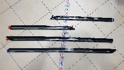 Молдинги на двери Camry40 (поставляются в цвет авто)