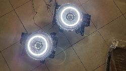 Фары на FJ Cruiser линзовые с ангельскими глазками