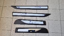 Молдинги на двери Хайлюкс 2015+ с хром вставками