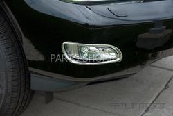 Хромированные накладки на передние туманки Harrier 2003+