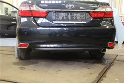 Хромированные накладки на задние противотуманные фары Camry 2014-