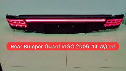 Бампер задний Hilux с диодными стопами