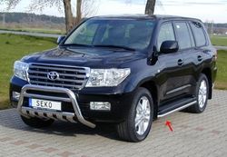 Защита штатного порога Toyota Land Cruiser 200.