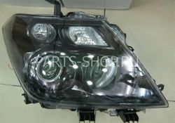Фары передние на Nissan Patrol 2010-