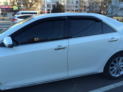 Ветровики темные Camry 2011-