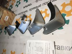 Брызговики Camry40 (комплект, поставляются в цвет авто)