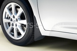 Брызговики задние на Avensis. OEM