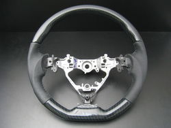 Руль с анатомией карбон camry v55