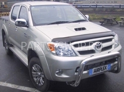 Дефлектор капота Hilux с надписью