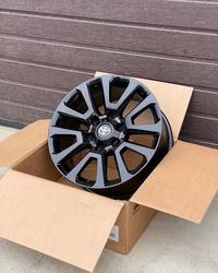Диски литые R18 черные Hilux, Fortuner, Prado