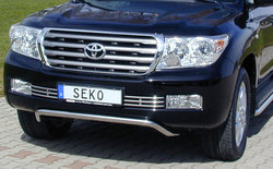 Защита переднего бампера Toyota Land Cruiser 200.