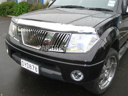 Решетка радиатора Navara 05-08