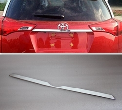 Хромированная накладка над номером для RAV4 2013- (узкая)