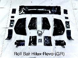 Вставка в кузов пикапа Hilux стиль GR