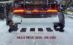 Вставка в кузов Hilux стиль GR с подсветкой
