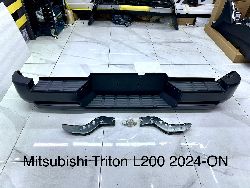 Бампер задний в сборе L200, черный
