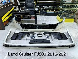 Обвес LC200 2015+ Executive Lounge стиль 2020 белый перл.