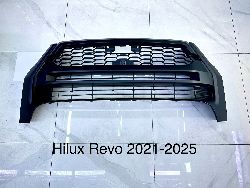 Решетка радиатора Hilux 2021-