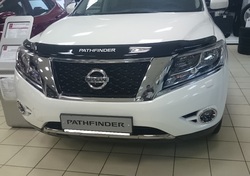 Дефлектор капота на Pathfinder