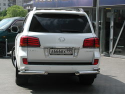 Защита заднего бампера LX570 угловая.