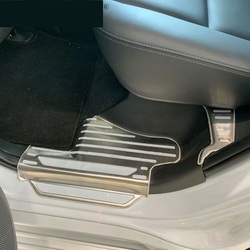 Накладки порогов Mitsubishi Pajero, Montero sport 2019+
