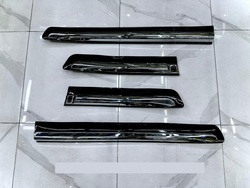 Молдинги на двери LC200, LX570 черные