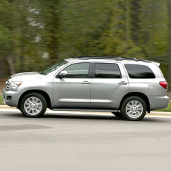 Молдинги на двери toyota sequoia
