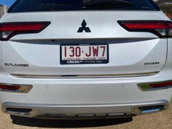 Накладка на крышку багажника Outlander GN 2021+