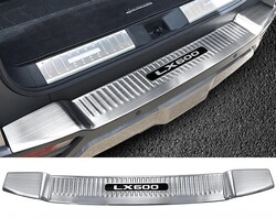 Накладка на задний бампер LX600