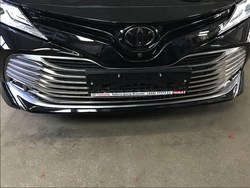 Накладки на решетку бампера Camry 70 (нерж.)