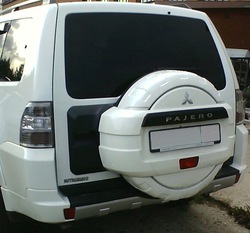 Колпак запасного колеса pajero 4