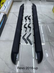 Подножки Hilux Revo