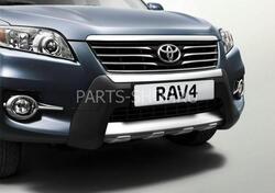 Накладка на передний бампер RAV4 пластиковая