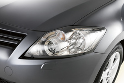 Защита передних фар прозрачная Auris 2009-