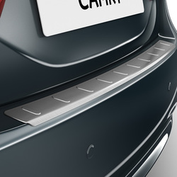Накладка на задний бампер на camry