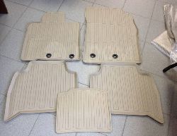 Коврики в салон резиновые на LX570 5-ти мест. бежевые