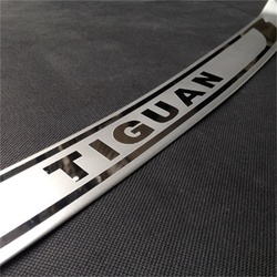 Накладка на задний бампер tiguan
