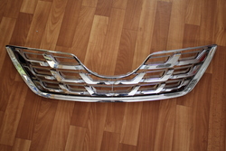 Решётка радиатора хромированная, пластиковая на Camry40