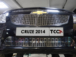Решетка радиатора нижняя chevrolet cruze