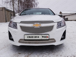 Решетка радиатора верхняя cruze (2 части)