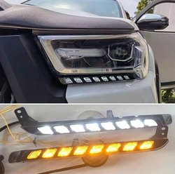 Дневные ходовые с повтором Hilux Rocco