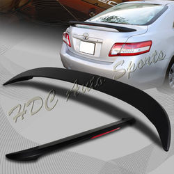 Спойлер с доп. стопом на крыжку багажника для Camry40