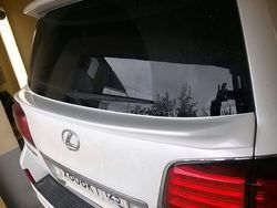 Спойлер под стекло WALD Lexus LX570