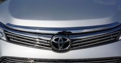 Решетка радиатора Camry 2014- (верхняя часть)