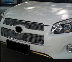 Вставки в решетку радиатора rav4 2011-12