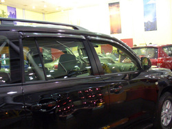 Ветровики Toyota Land Cruiser 200 EGR.